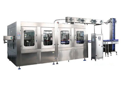 Машина для розлива минеральной воды в малые бутылки серии CGF