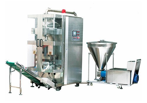 Автоматическая вертикальная машина для формования, наполнения и запечатывания пакетов для жидких продуктов SBM-AVPM620