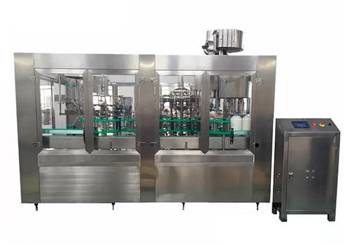 Полностью автоматическая машина DCGF18-18-6 для розлива газированных безалкогольных напитков в ПЭТ-бутылки и пластиковые бутылки