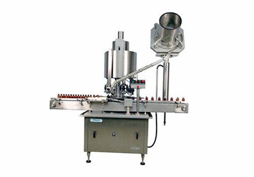 Автоматическая машина CCM 50 R для укупоривания ROPP-крышкой