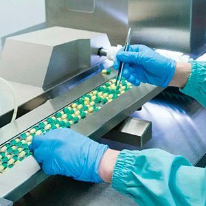 Минпромторг утвердил перечень критической фармпродукции до 2026 года